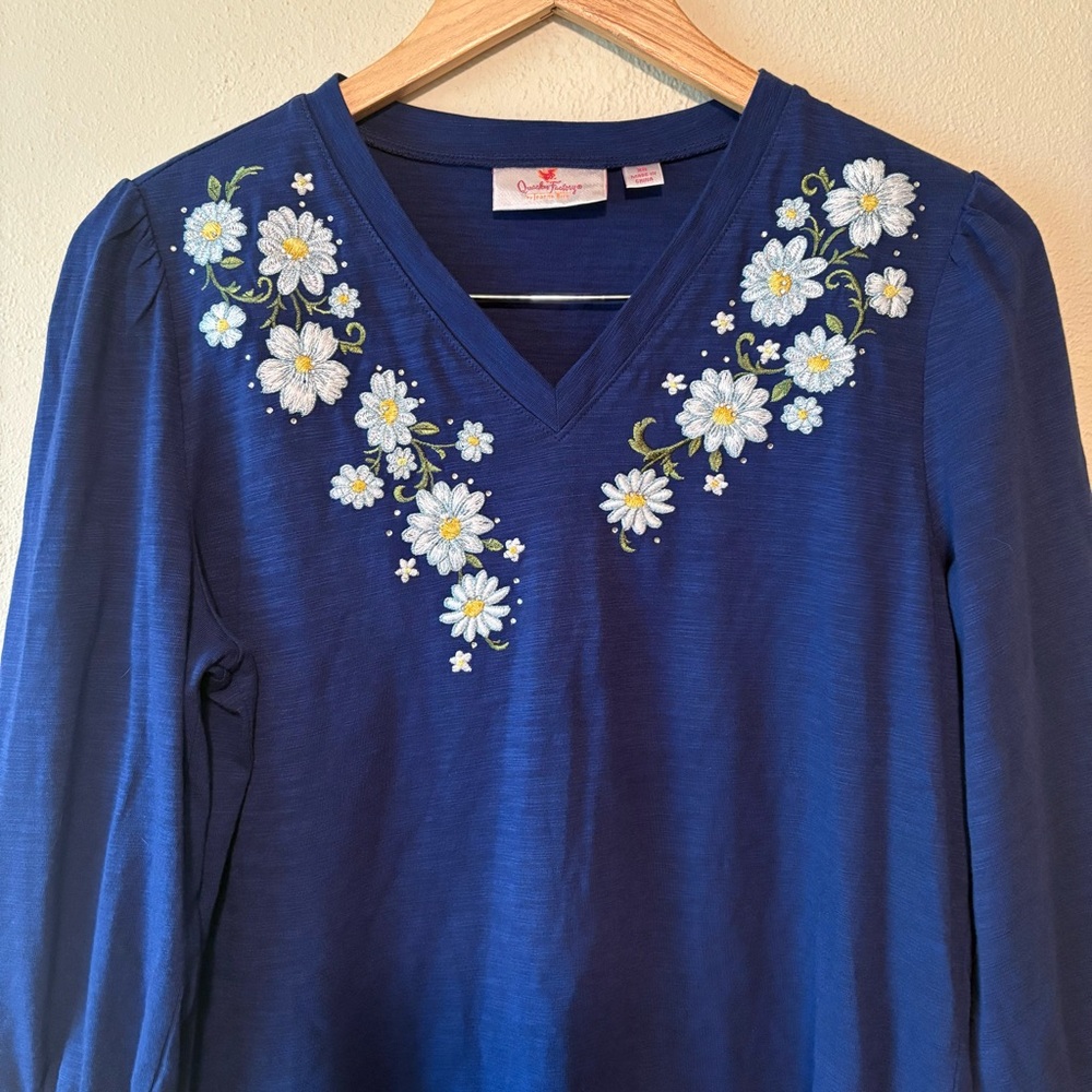 Quacker Factory‎ Embroidered Floral Top - Picture 2 of 9